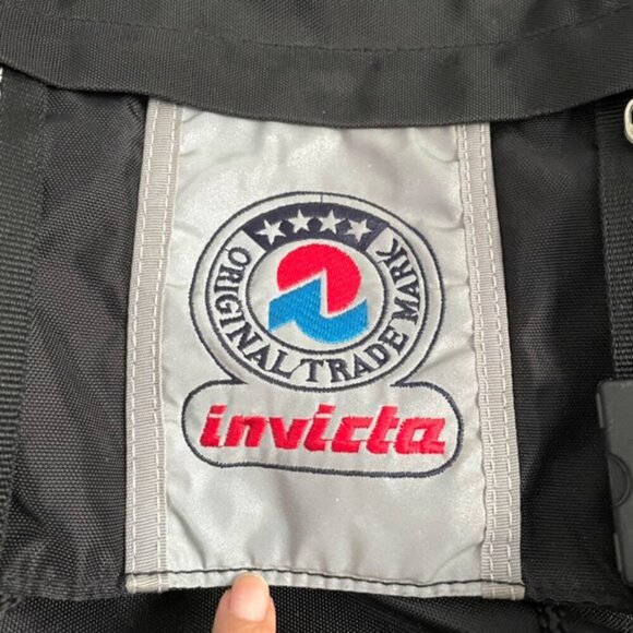 Vintage Invicta Black HOT WORLD Motocross Backpack - Expandable! 🎒 - Picture 4 of 16